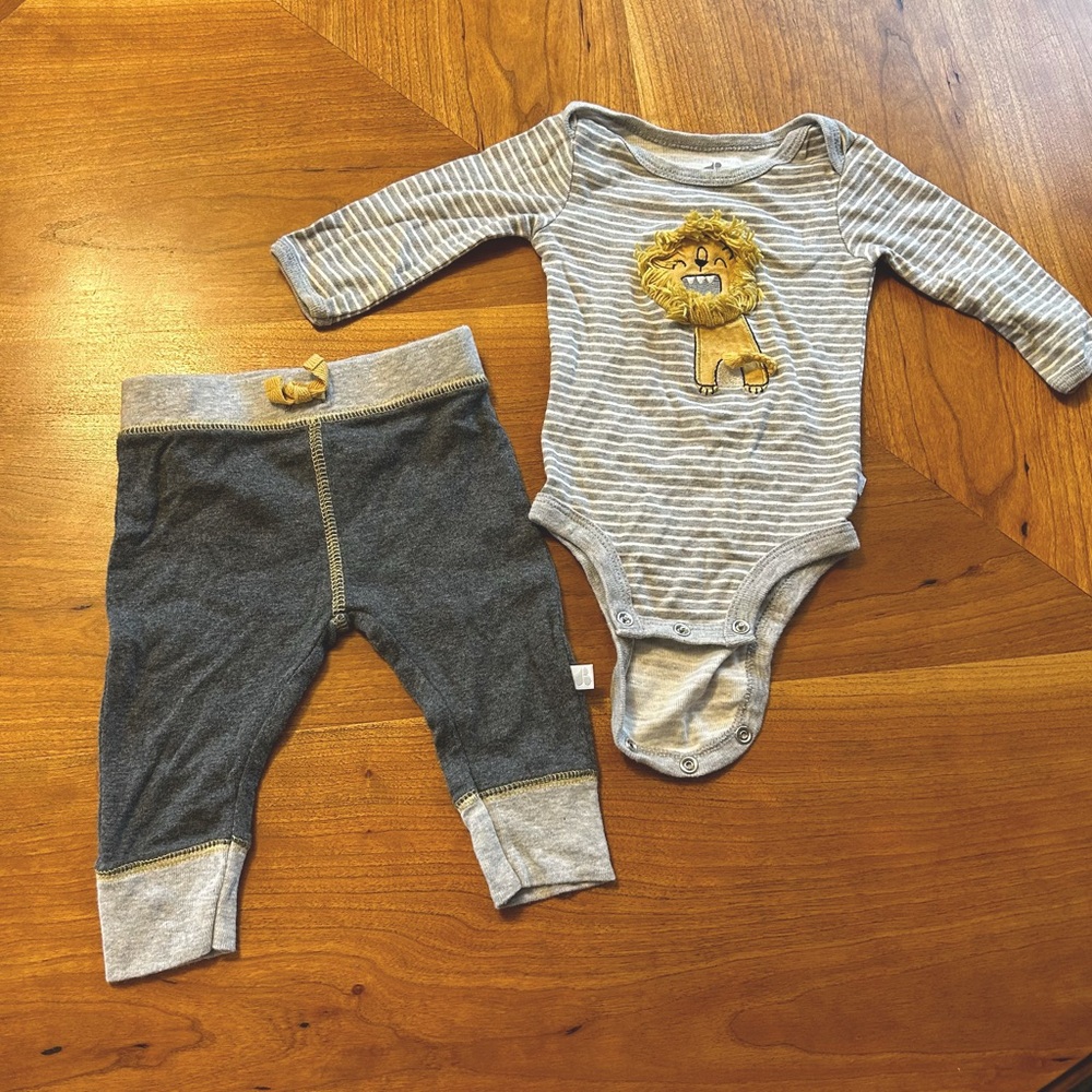 Just Born Organic Cotton Outfit Set